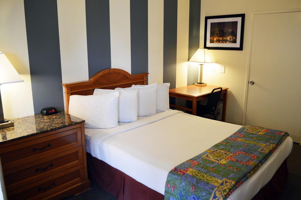 סן דייגו West Park Inn- Extended Stay / Weekly Rates Available חדר תמונה